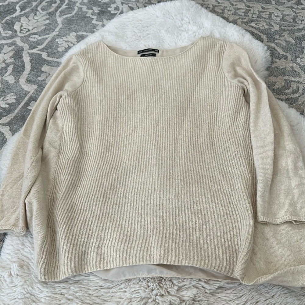 Zara knit Italian yarn cream sweater top